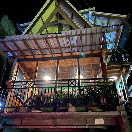 Smiley'S Homestay Berastagi Exterior foto